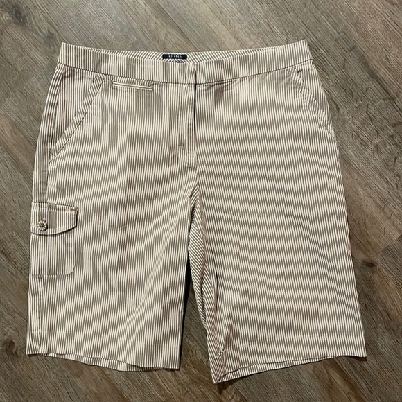 IZOD PINSTRIPE BERMUDA SHORTS (6) - Picture 1 of 7